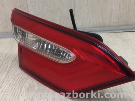 ФОТО Фонарь задний внутренний для Toyota Camry 70 XV70 (01.2017-...)  Киев