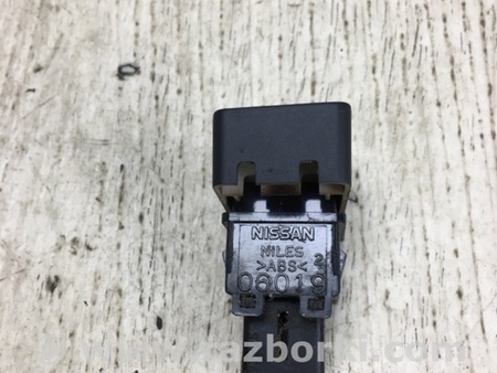 ФОТО Кнопка аварийки для Nissan NV200 USA (2013-) Киев