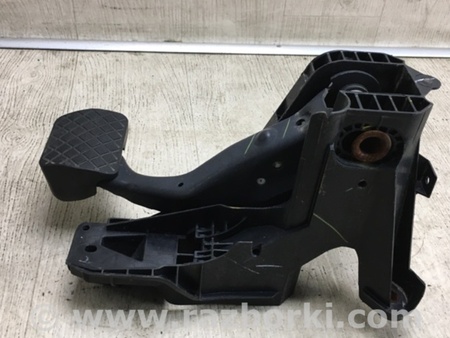 ФОТО Педаль тормоза для Nissan NV200 USA (2013-) Киев