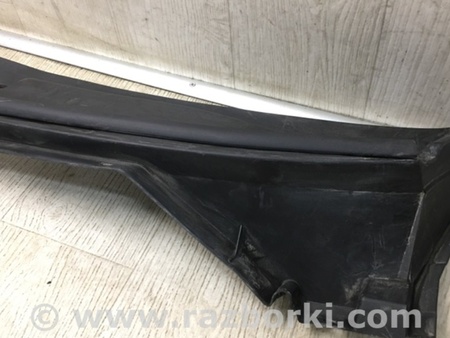 ФОТО Пластик под лобовое стекло (Жабо) для Nissan NV200 USA (2013-) Киев
