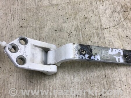ФОТО Петля двери верхняя для Nissan NV200 USA (2013-) Киев