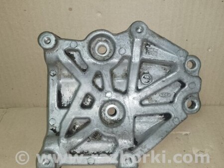ФОТО Кронштейн компрессора кондиционера для Mitsubishi Lancer Киев