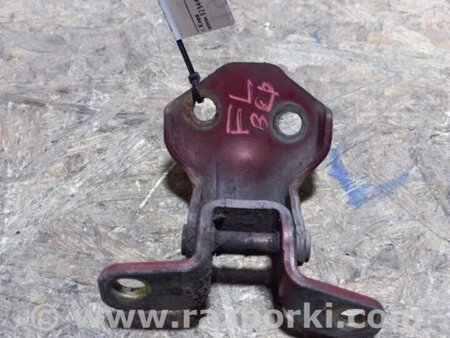 ФОТО Петля двери верхняя для Mazda 626 GF/GW (1997-2002) Киев
