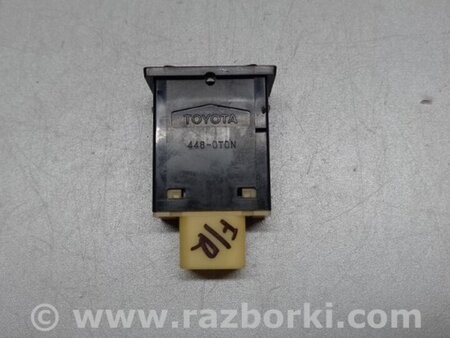 ФОТО Кнопка обогрева сидений для Lexus RX300 (98-03) Киев