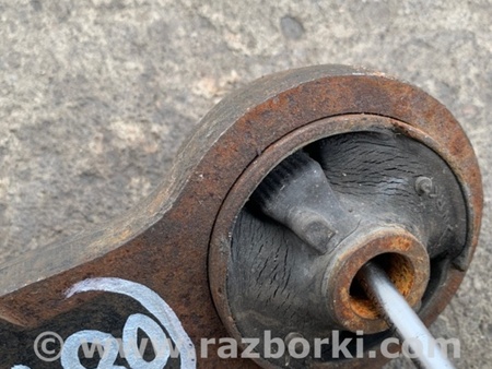 ФОТО Рычаг передний нижний для Lexus RX300 (98-03) Киев
