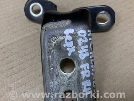 ФОТО Петля двери верхняя для Toyota Highlander (01-07) Киев