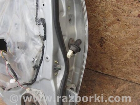 ФОТО Дверь для Toyota Matrix Киев