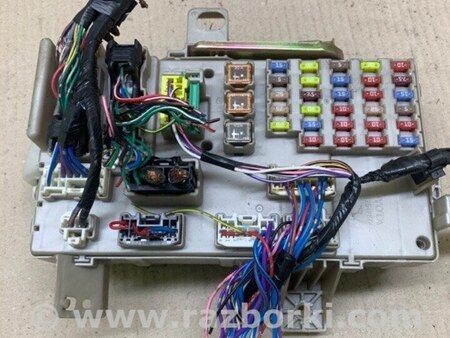 ФОТО Блок предохранителей салон для Toyota Camry 30 XV30 (09.2001-03.2006) Киев