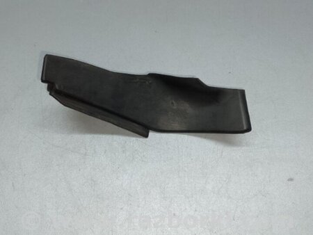 ФОТО Пластик под лобовое стекло (Жабо) для Toyota Camry 30 XV30 (09.2001-03.2006) Киев