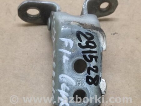ФОТО Петля двери верхняя для Toyota Corolla E120 (08.2000-02.2007) Киев