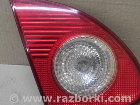 ФОТО Фонарь задний внутренний для Toyota Corolla E120 (08.2000-02.2007) Киев