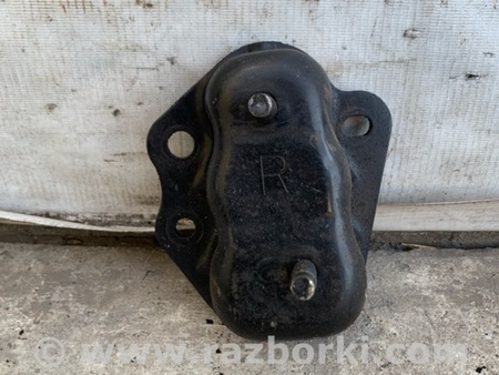 ФОТО Кронштейн усилителя заднего бампера для Toyota Corolla E120 (08.2000-02.2007) Киев