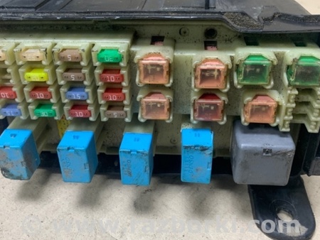 ФОТО Блок предохранителей для Toyota Camry 30 XV30 (09.2001-03.2006) Киев