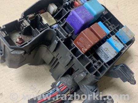 ФОТО Блок предохранителей для Toyota Camry 30 XV30 (09.2001-03.2006) Киев