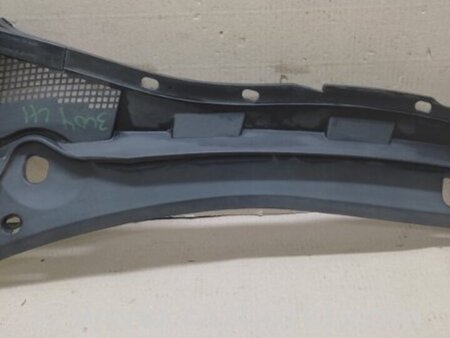 ФОТО Пластик под лобовое стекло (Жабо) для Mazda 3 BK (2003-2009) (I) Киев