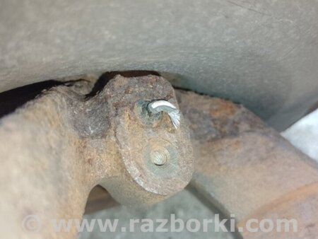 ФОТО Кулак поворотный для Mitsubishi Outlander XL Киев