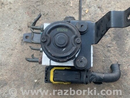 ФОТО Блок ABS для Hyundai Tucson (04-10) Киев