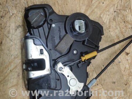 ФОТО Замок двери для Toyota Sienna (03-10) Киев