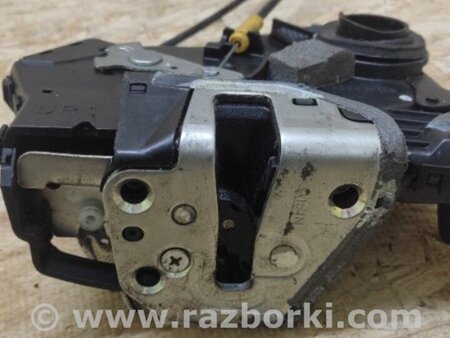 ФОТО Замок двери для Toyota Sienna (03-10) Киев