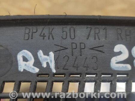 ФОТО Пластик под лобовое стекло (Жабо) для Mazda 3 BK (2003-2009) (I) Киев
