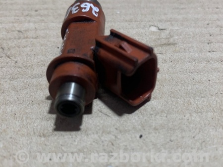 ФОТО Форсунка топливная для Toyota Sienna (03-10) Киев