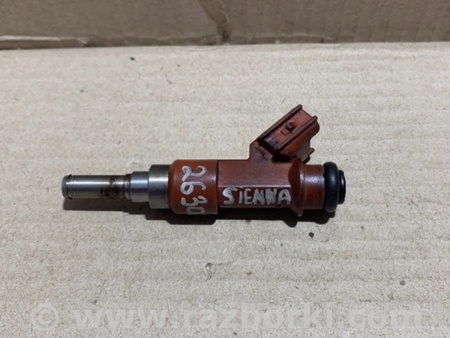 ФОТО Форсунка топливная для Toyota Sienna (03-10) Киев