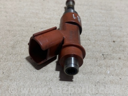 ФОТО Форсунка топливная для Toyota Sienna (03-10) Киев
