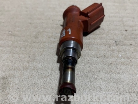 ФОТО Форсунка топливная для Toyota Sienna (03-10) Киев