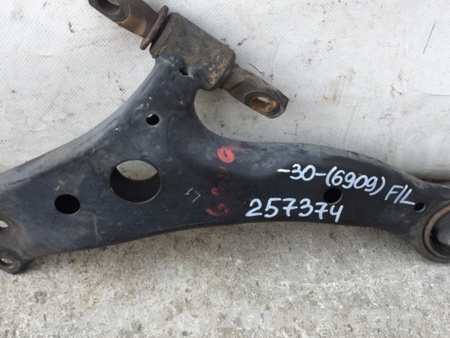 ФОТО Рычаг передний нижний для Toyota Camry 30 XV30 (09.2001-03.2006) Киев