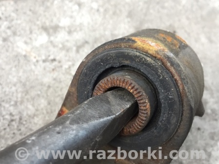 ФОТО Цапфа для Toyota Camry 30 XV30 (09.2001-03.2006) Киев