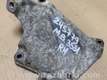 ФОТО Кронштейн крепления двигателя для Mercedes-Benz R-CLASS W251 (05-13) Киев