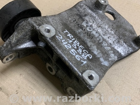 ФОТО Кронштейн компрессора кондиционера для Subaru Tribeca B9 Киев