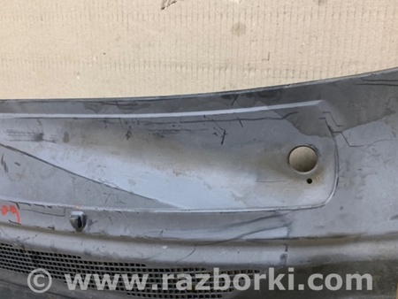 ФОТО Пластик под лобовое стекло (Жабо) для Infiniti QX56 Киев