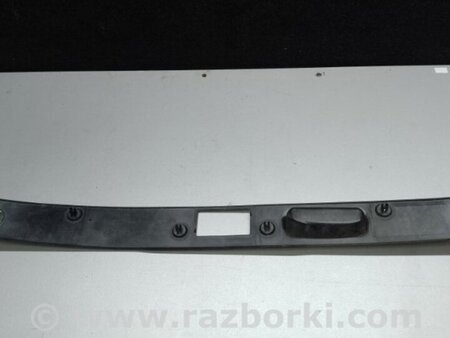 ФОТО Накладка крышки багажника для Mercedes-Benz E-CLASS W211 (02-09) Киев