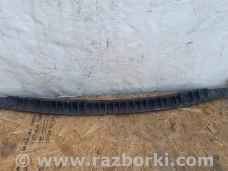 ФОТО Кронштейн бампера для Volkswagen Touareg (02-07) Киев