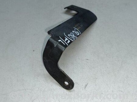 ФОТО Кронштейн для Volkswagen Touareg (02-07) Киев