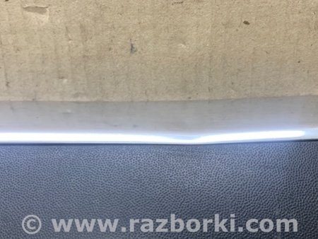 ФОТО Накладка двери для Volkswagen Touareg (02-07) Киев