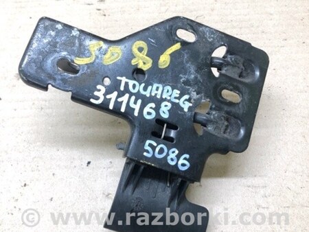 ФОТО Крюк замка капота для Volkswagen Touareg (02-07) Киев