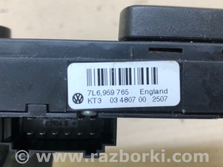 ФОТО Кнопки управления сидением для Volkswagen Touareg (02-07) Киев