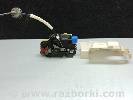 ФОТО Замок двери для Volkswagen Touareg (02-07) Киев