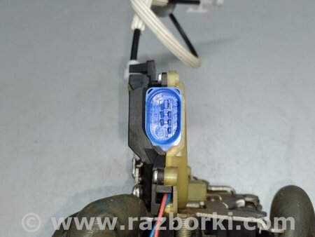ФОТО Замок двери для Volkswagen Touareg (02-07) Киев