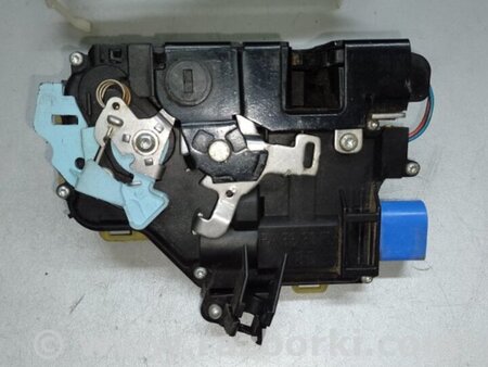 ФОТО Замок двери для Volkswagen Touareg (02-07) Киев