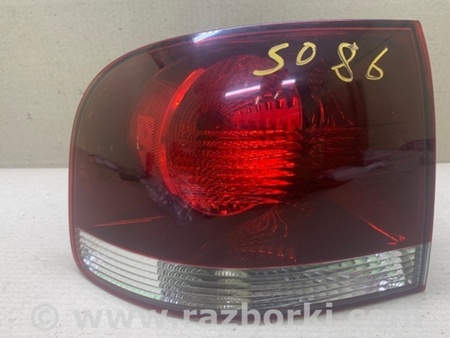 ФОТО Фонарь задний наружный для Volkswagen Touareg (02-07) Киев