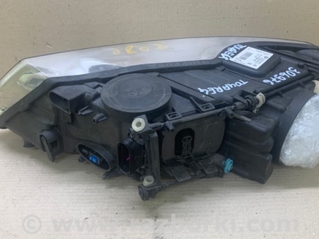 ФОТО Фара для Volkswagen Touareg (02-07) Киев
