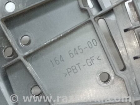 ФОТО Кронштейн фары для Volkswagen Touareg (02-07) Киев