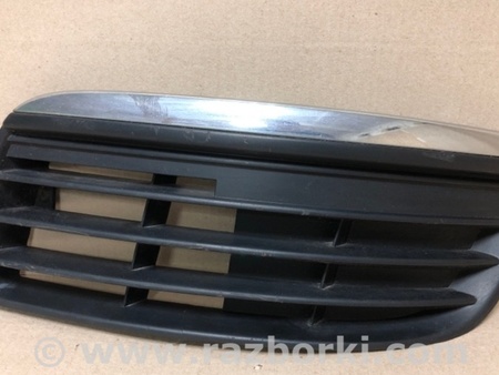 ФОТО Решетка переднего бампера для Volkswagen Jetta 5 1K2, 1K5 (01.2005 - 12.2010) Киев
