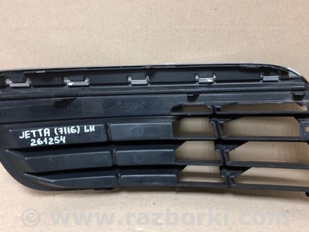 ФОТО Решетка переднего бампера для Volkswagen Jetta 5 1K2, 1K5 (01.2005 - 12.2010) Киев