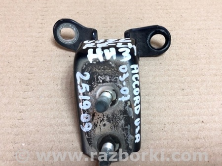 ФОТО Петля двери нижняя для Honda Accord CM (11.2002 - 12.2008) Киев