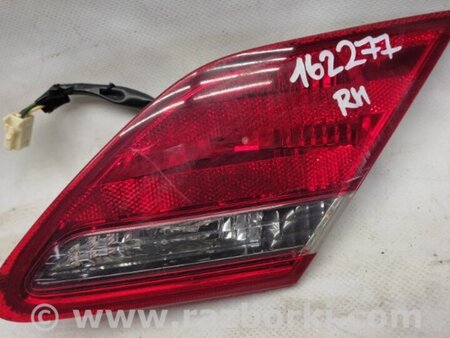 ФОТО Фонарь задний внутренний для Toyota Avalon XX30 (12.2004-10.2012) Киев