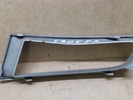 ФОТО Накладка противотуманной фары для Mazda 3 BK (2003-2009) (I) Киев